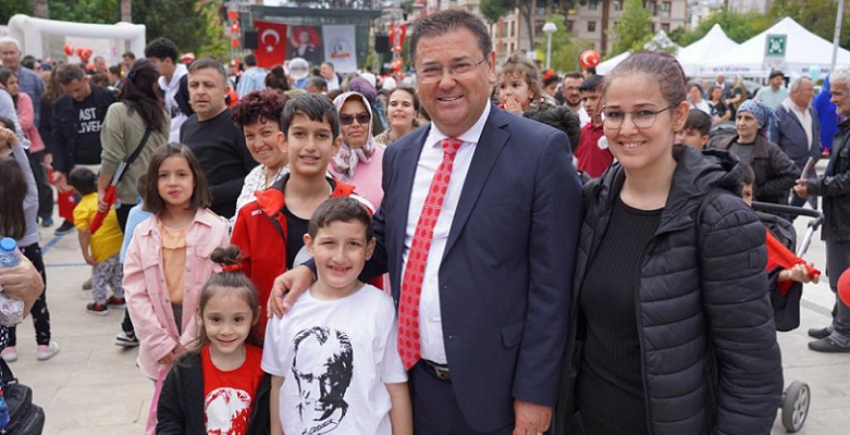 Milas Çocuk Şenliği, renkli görüntülere sahne oldu