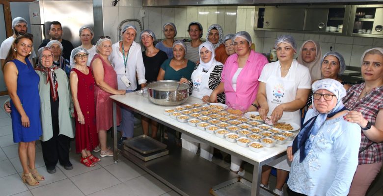 Kadınlar Aşure Atölyesinde Buluştu